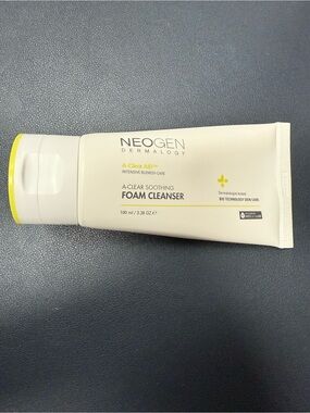 Neogen Dermalogy A-Clear Soothing Foam Cleanser